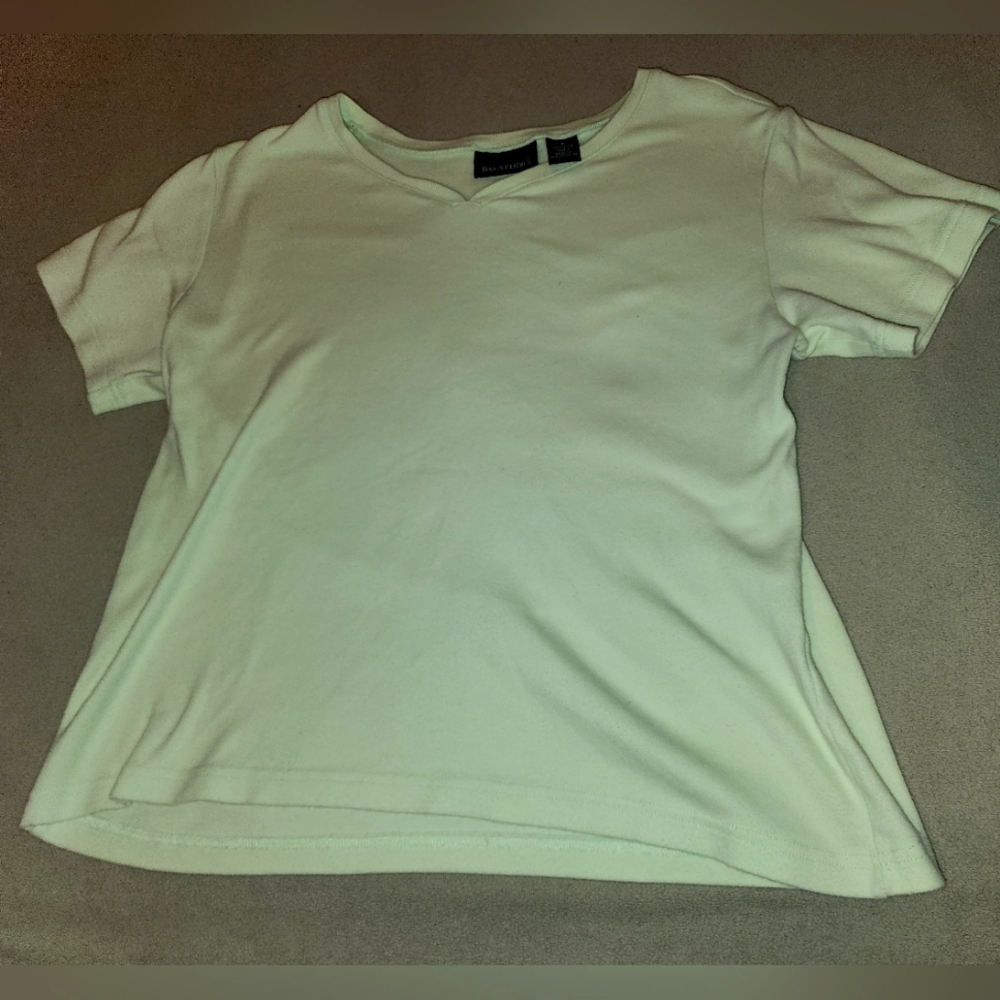 Medium Female short-sleeve light green t-shirt by Bay Studio